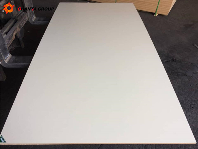 Factory Supply Plain Raw MDF Melamine Faced White Wood Grain MDF with Cheap Price for Furniture Decoration