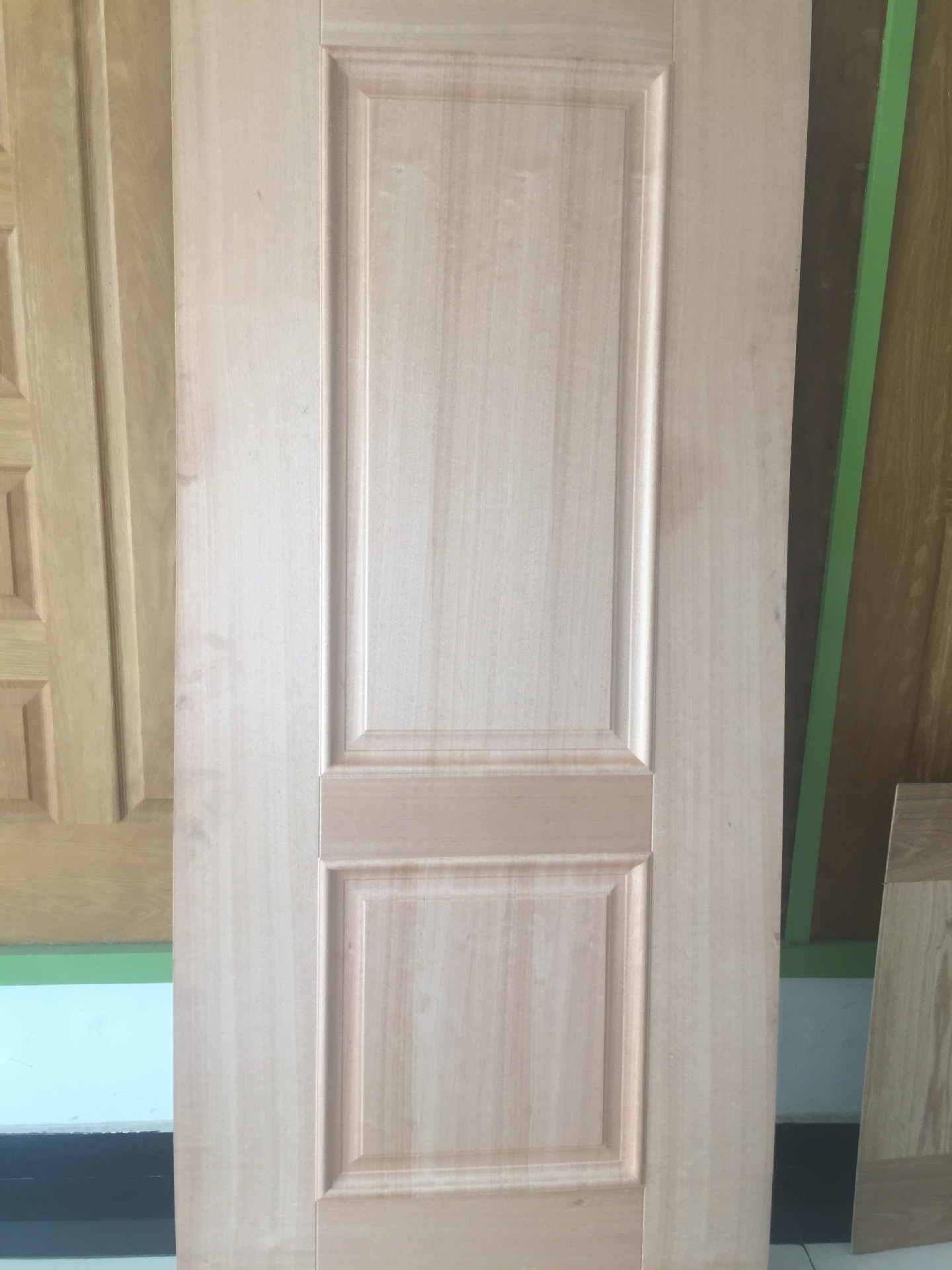 Melamine Veneer Molded HDF MDF Door Skin for Door Furniture Decoration